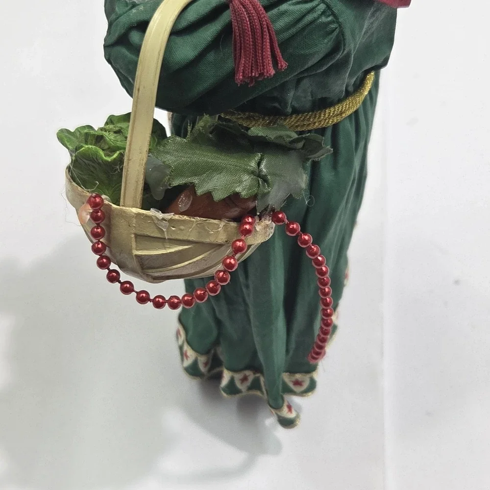 VTG 1994 Possible Dreams Clothtique Gifts of‎ Garden Santa Bunny Rabbit Cabbage